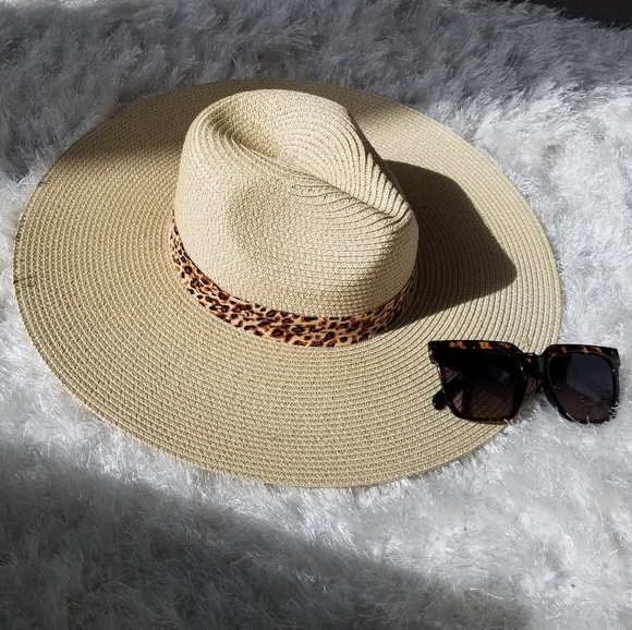 WOMEN'S SUMMER LEOPARD STRAP HAT - Picture 1 of 6